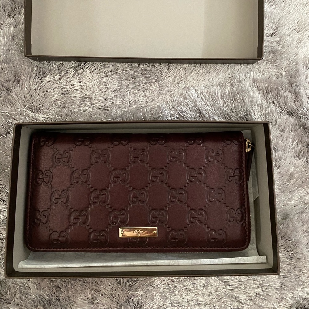 Gucci Guccissima Zip-Around Wallet